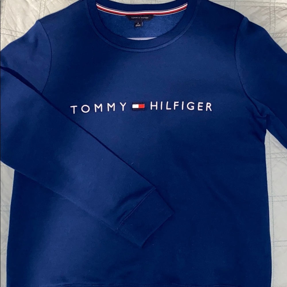 Crew neck